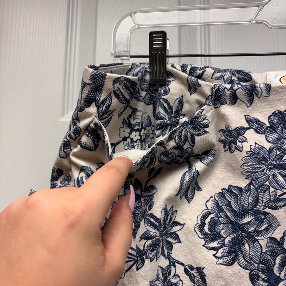 Talbots Floral Stretch Ankle Pants – Size 18 - Picture 6 of 8